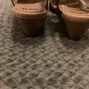 gt 1000 vs gt 2000 asics